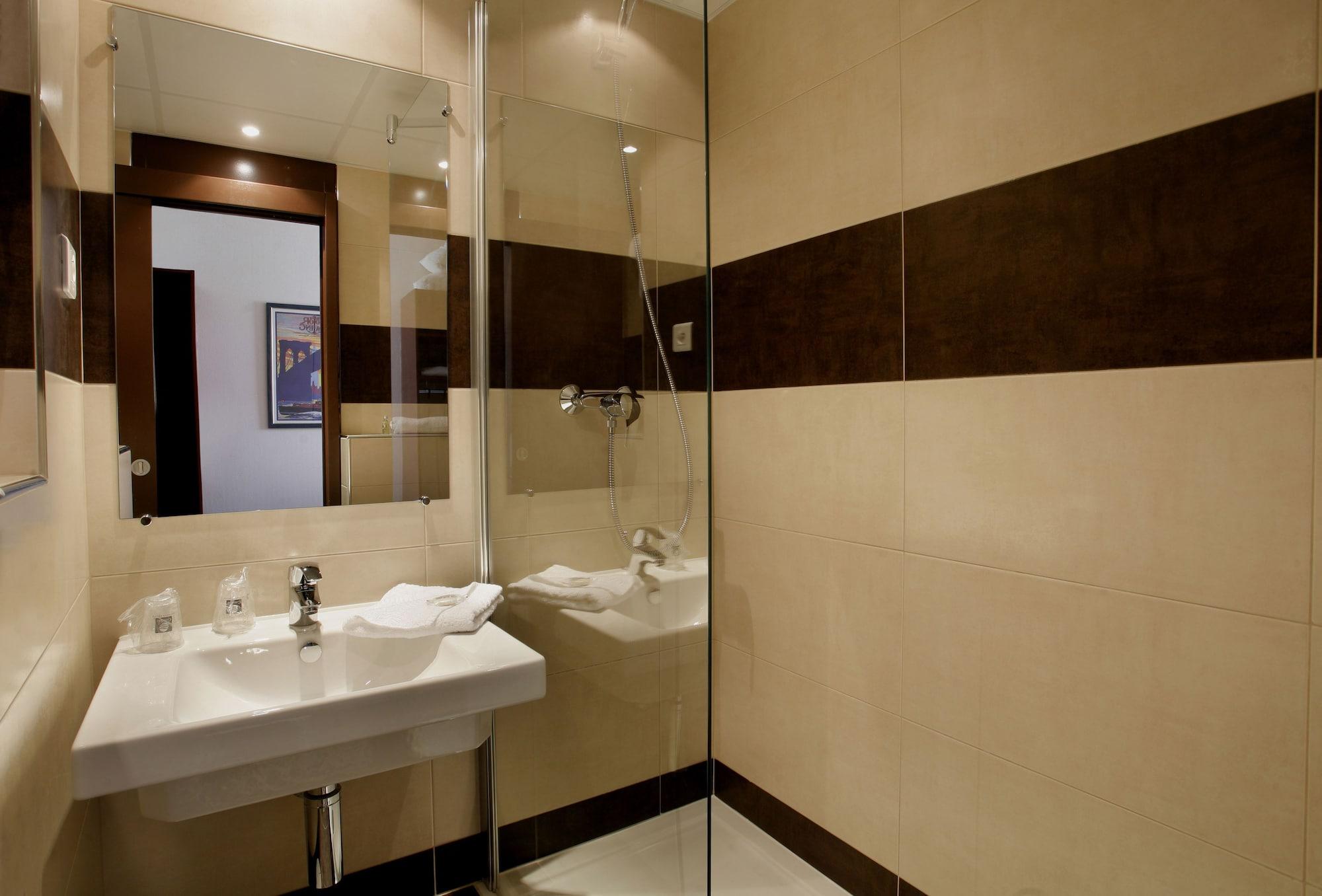Hotel Gallieni Gennevilliers Dış mekan fotoğraf